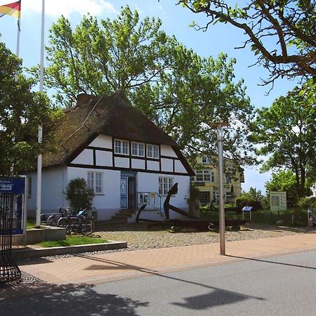 Ferienwohnung Mit Balkon, Gratis Nutzung Vom Ahoi Erlebnisbad Und Sauna In Sellin - Haus Strandeck Fewo 19 괴렌 외부 사진